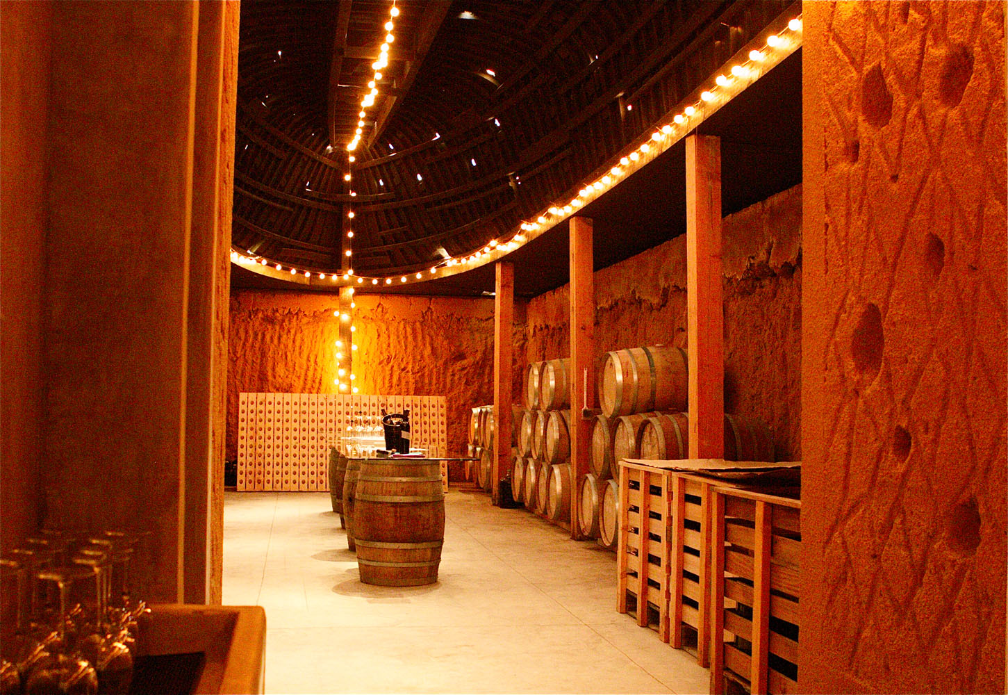 Wine-Barrel-Room